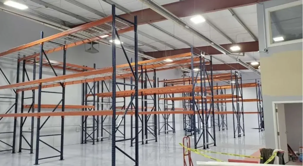drive-in and drive-through pallet racking